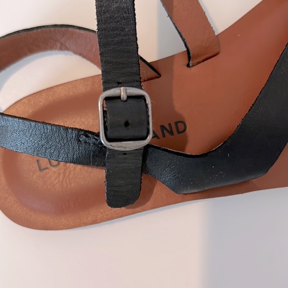 Black 6.5 lucky brand sandals in good used condition - Picture 6 of 6